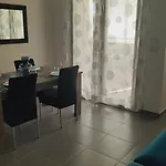 Saconza House