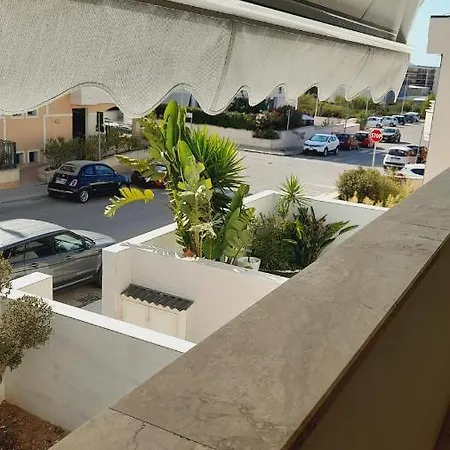 Saconza House شقة