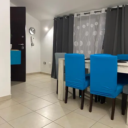 شقة Saconza House